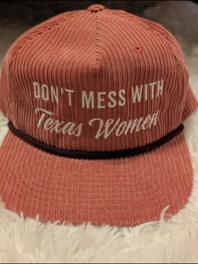 Don't Mess With Texas Women Corduroy Cap - Dusty Rose